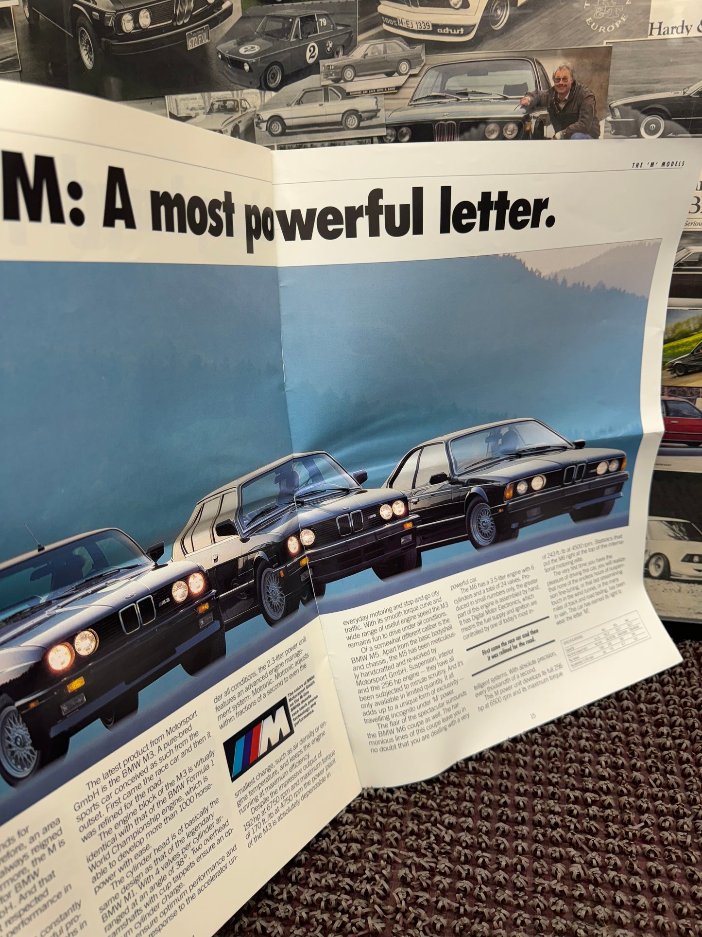 BMW E32 Fold Out Poster 1987 Booklet