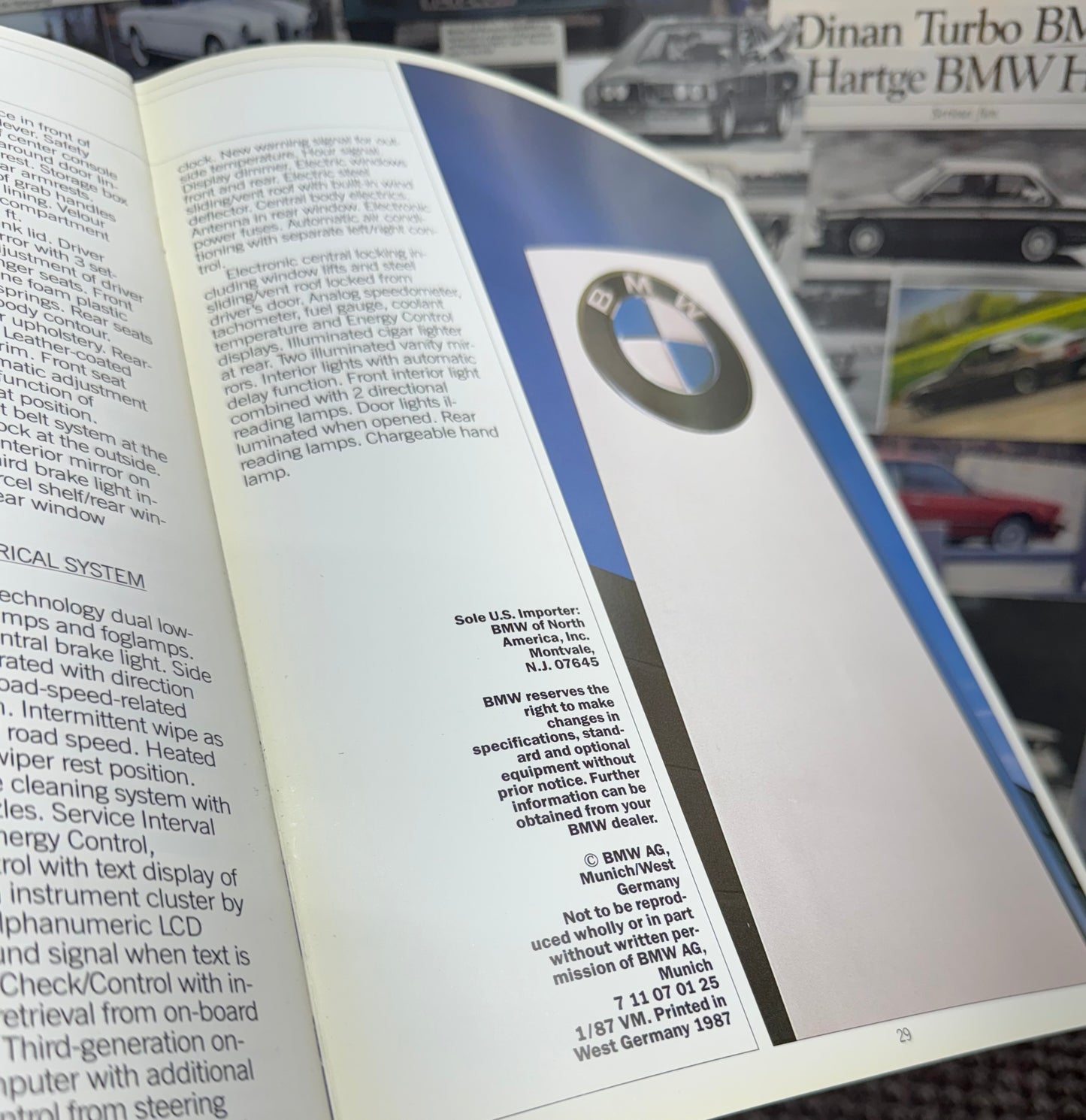 BMW E32 735i 1981 Booklet