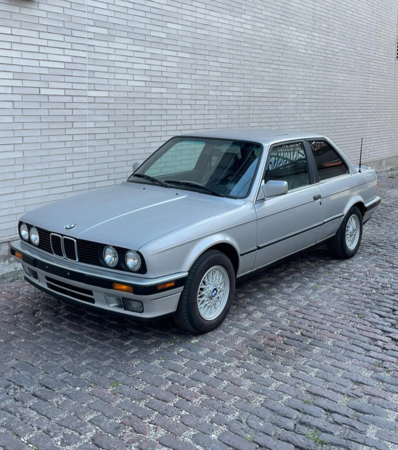E30