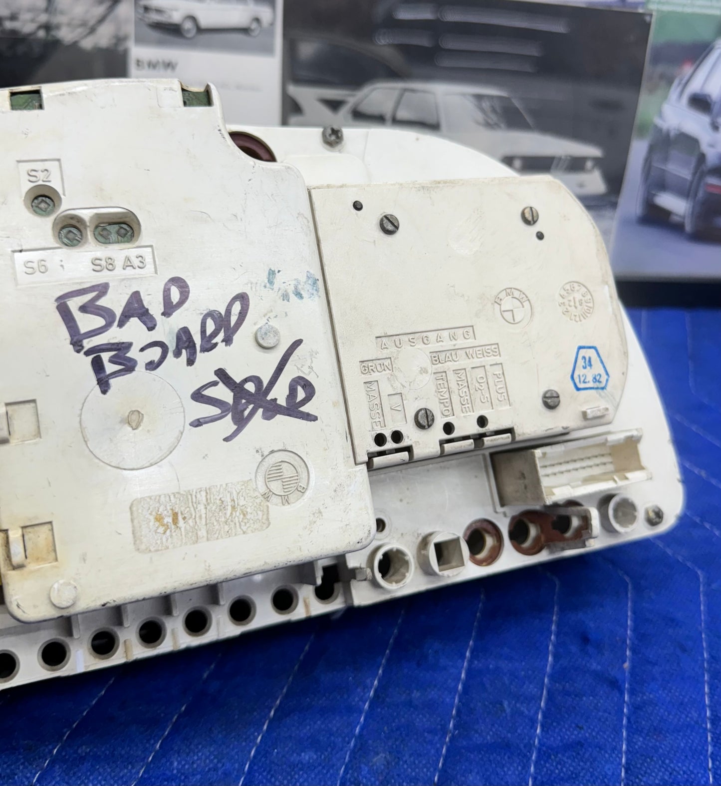 BMW E28 Euro Instrument Cluster + Quartz Clock - For Parts