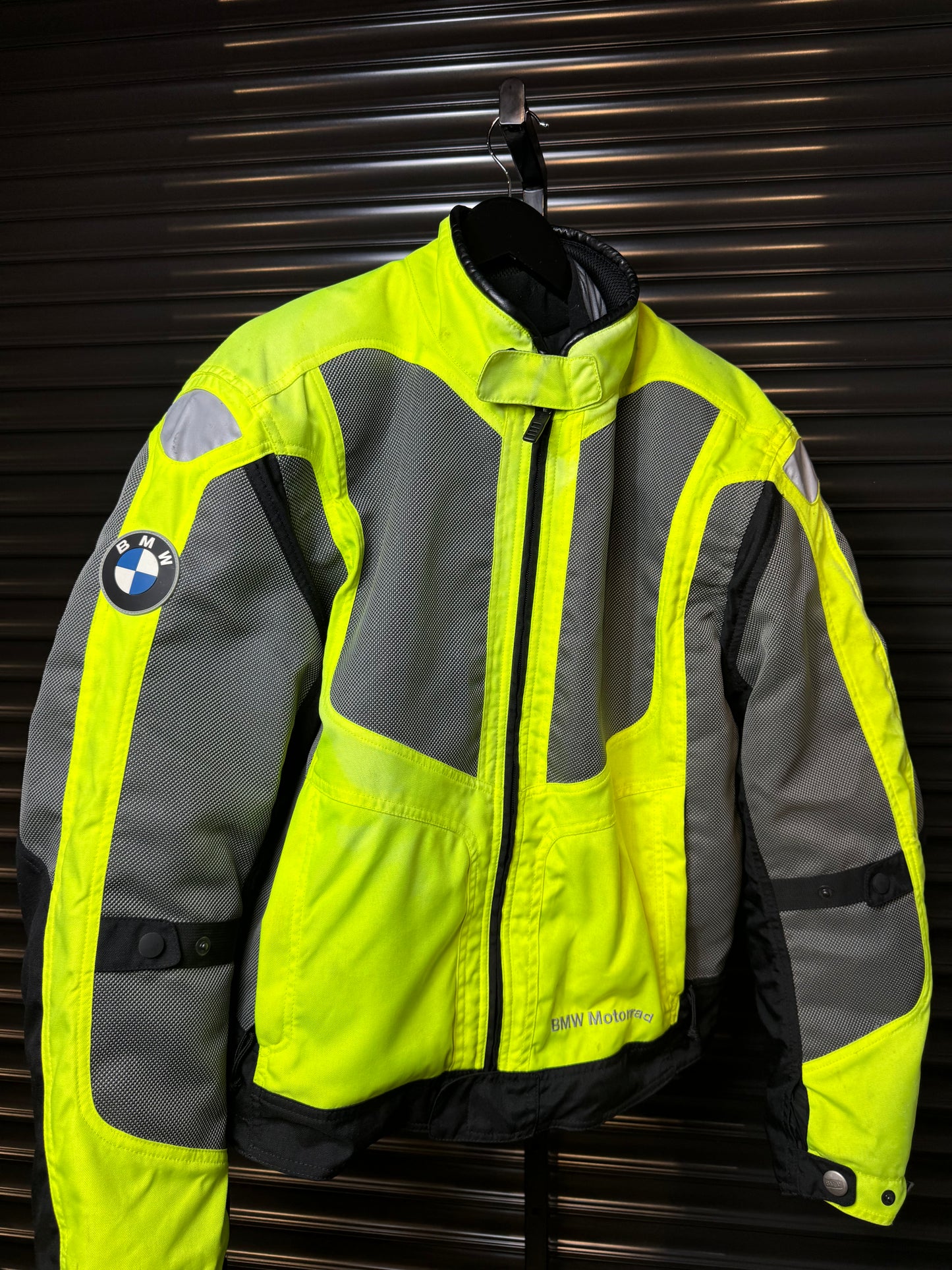 BMW Motorrad Hi-Vis AirShell Jacket - XL