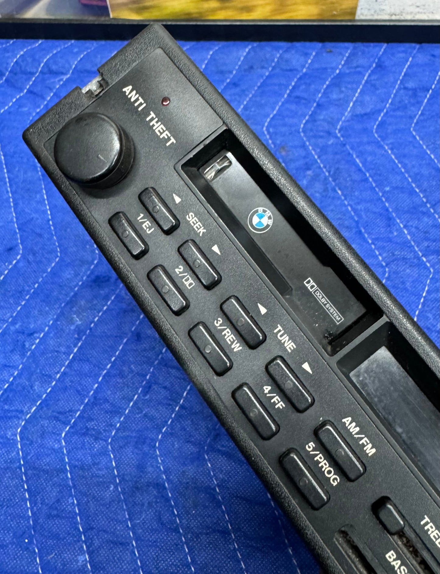 BMW E30 Alpine CM5908 Radio Stereo