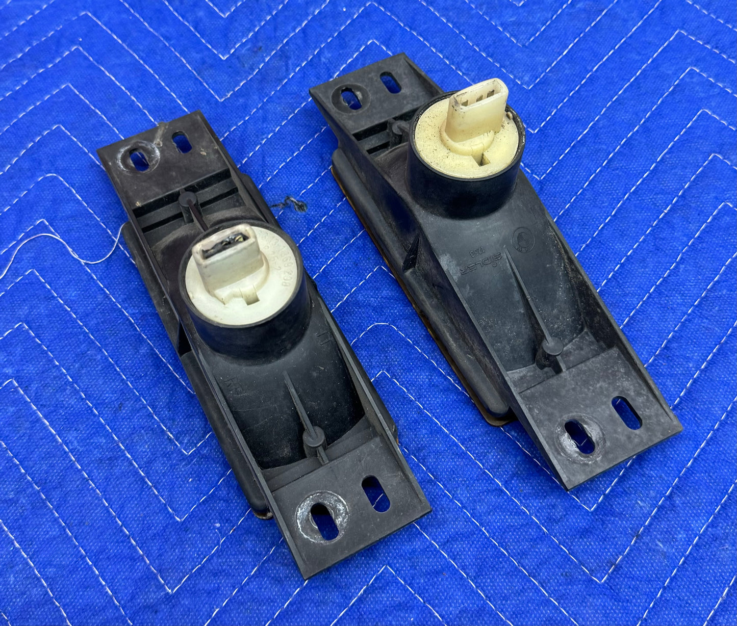 BMW E28 Front Turn Signal Parking Light Orange Set of 2 -  63131386608