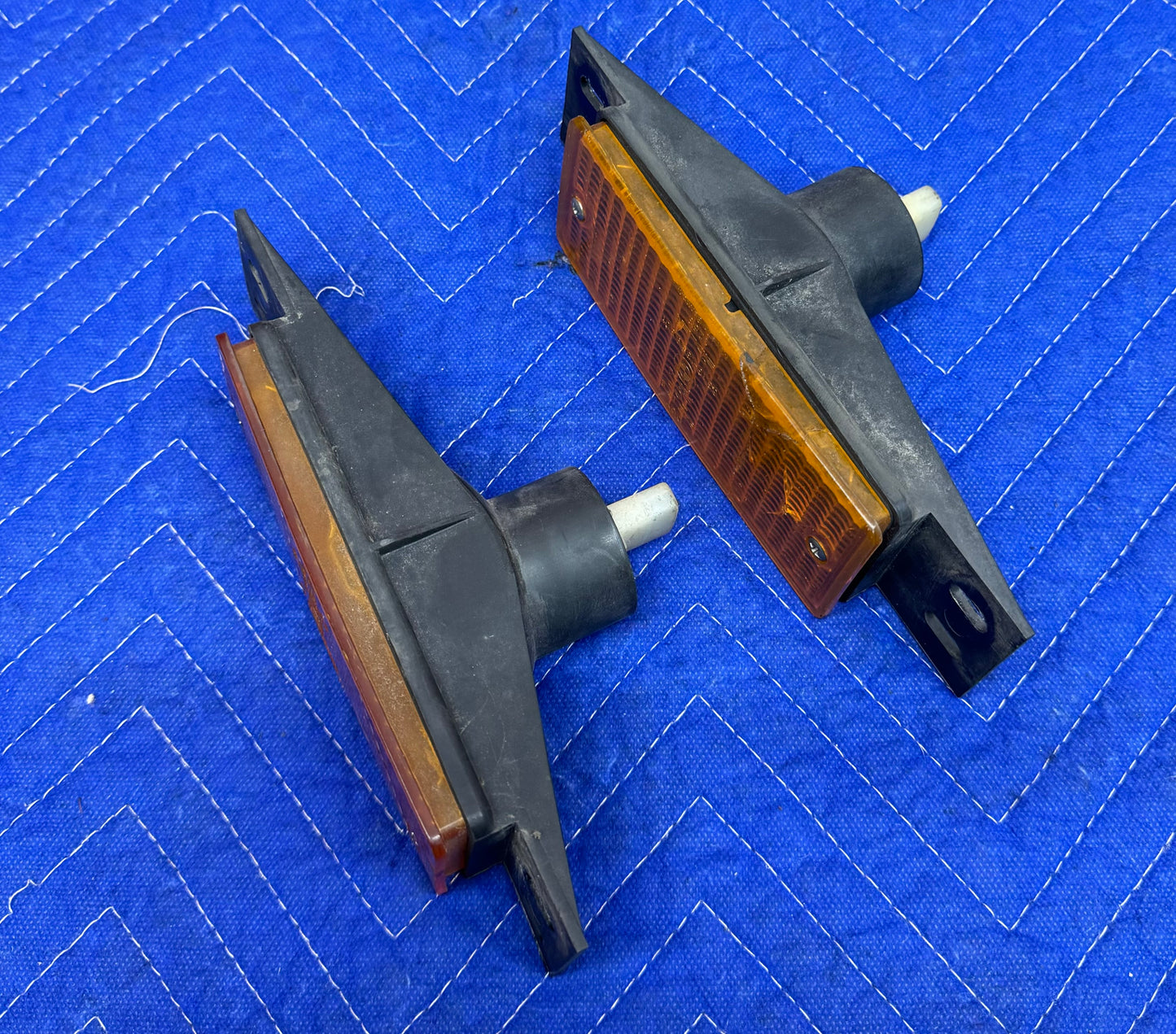 BMW E28 Front Turn Signal Parking Light Orange Set of 2 -  63131386608