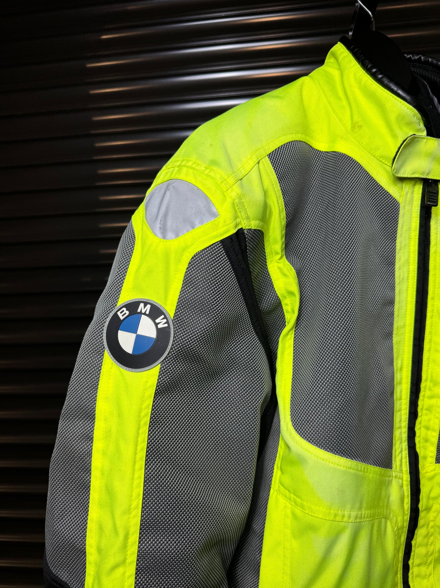 BMW Motorrad Hi-Vis AirShell Jacket - XL
