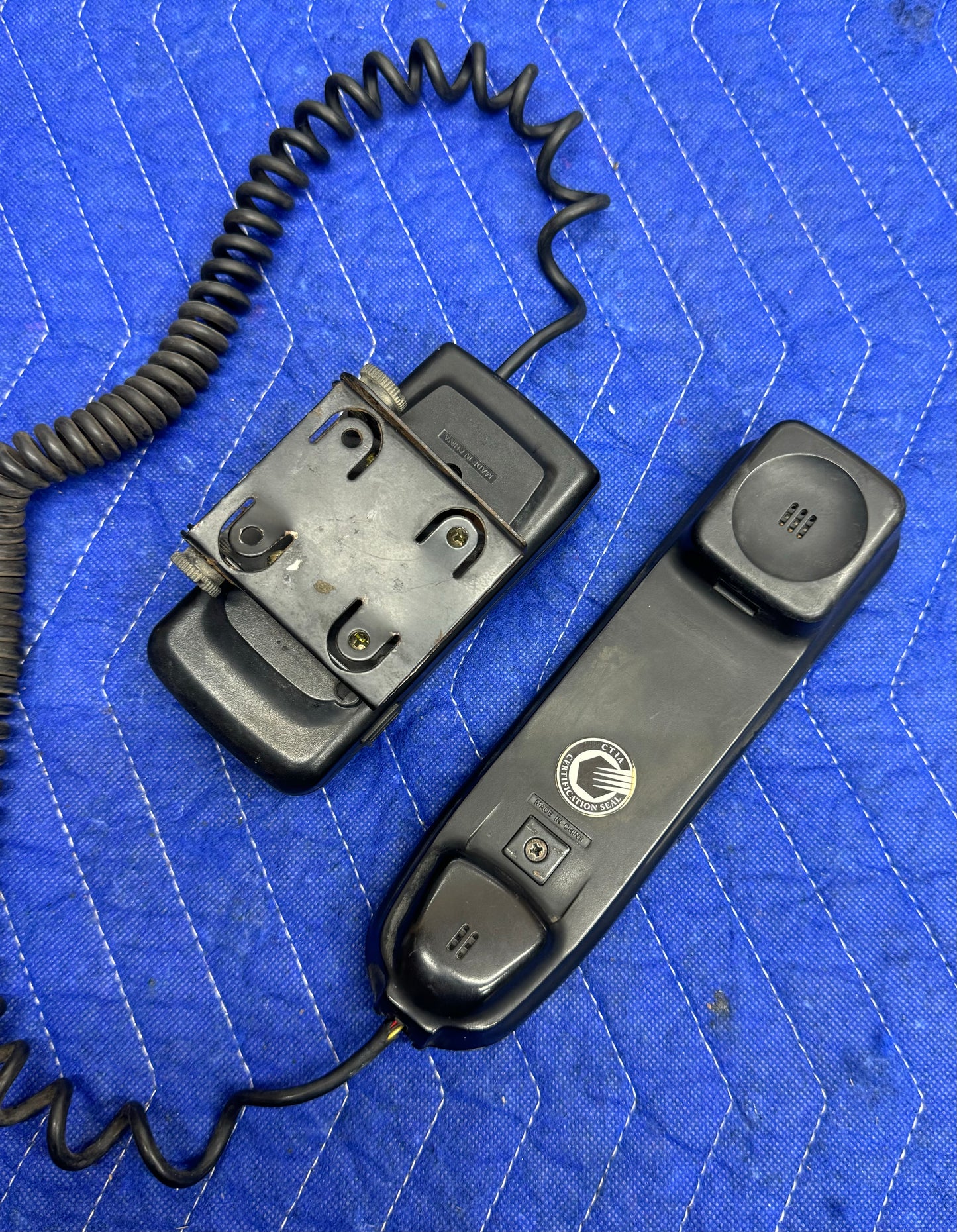 BMW Bell Atlantic Car Phone and Mount OEM